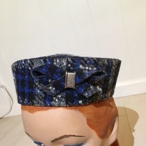 1950’s blue/gray wool plaid pill box hat wit bow